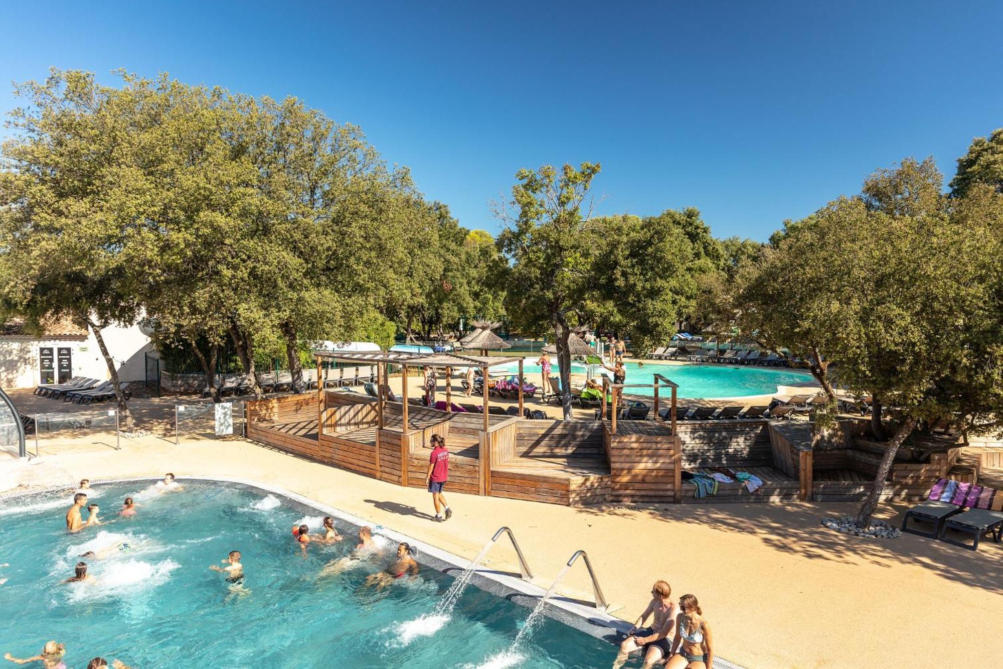 Camping Les Pres Du Roi Sommières Exterior foto